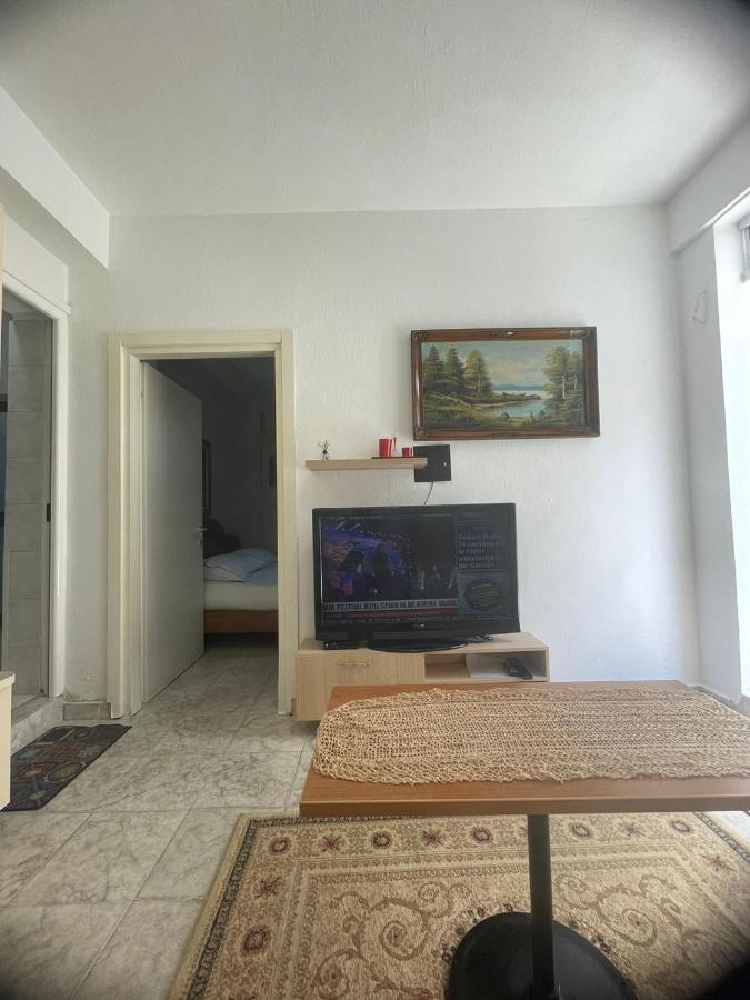 Apartament Tirana Exterior foto